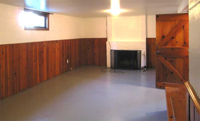 2015-den-basement.jpg, 18 kB