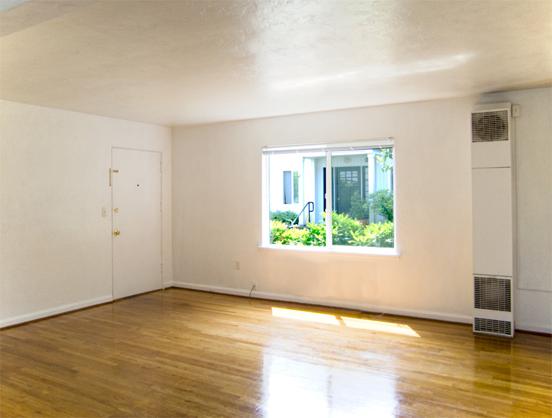 Portland Apartment Rentals Living Room