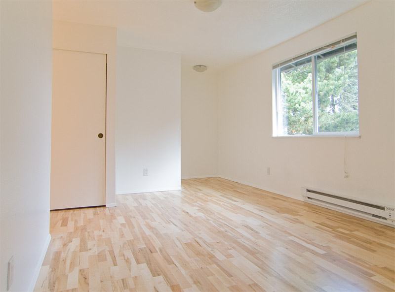 NW Portland Townhouse Apartment Rental - Livingroom