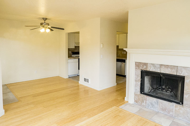 Dining Area - 110 SW Whitaker