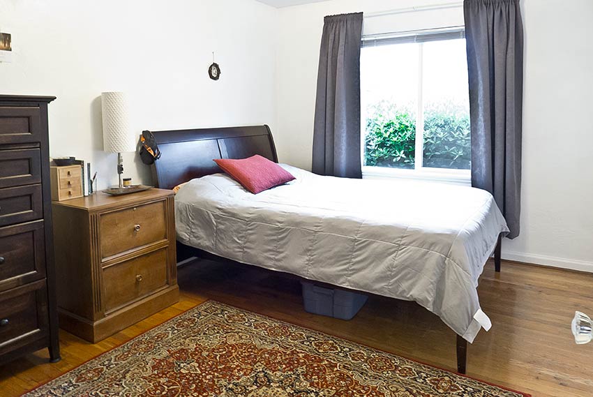 Bedroom - 1 Bedroom Apt Macleay Gardens bestportlandrentals.com