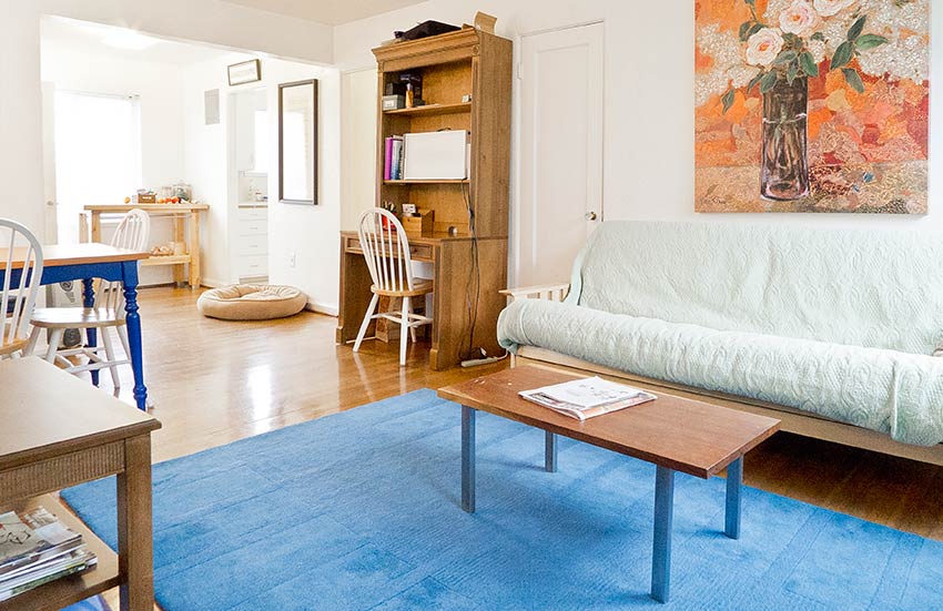 Living Room 1 BR Macleay Gardens Apartments bestportlandrentals.com