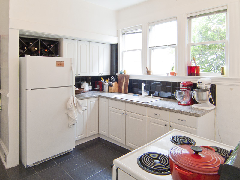 kitchen nw portland apartment rentals 2455 NW Northrup A