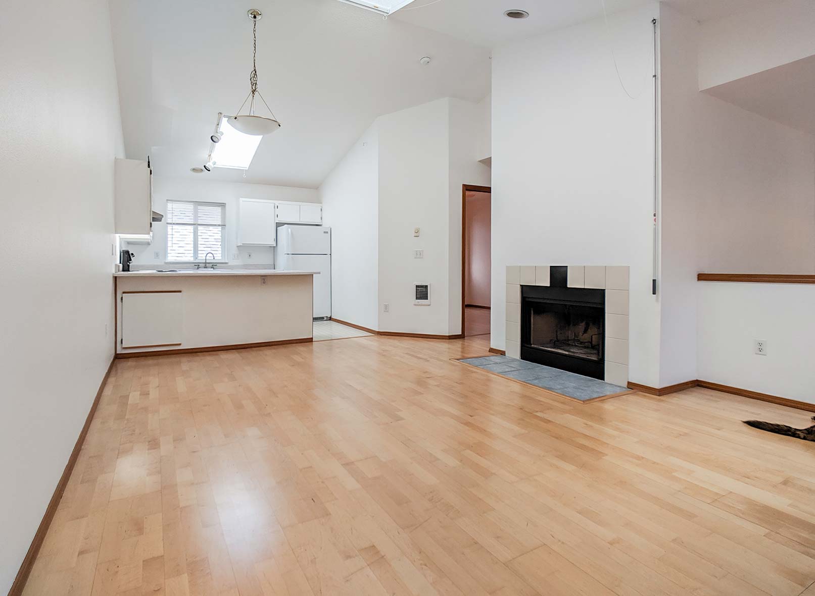 Portland Rentals Apartments in Oregon 2522 NW Vaughn Townhouses