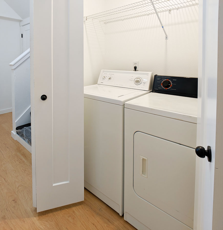 Washer & Dryer (downstairs)